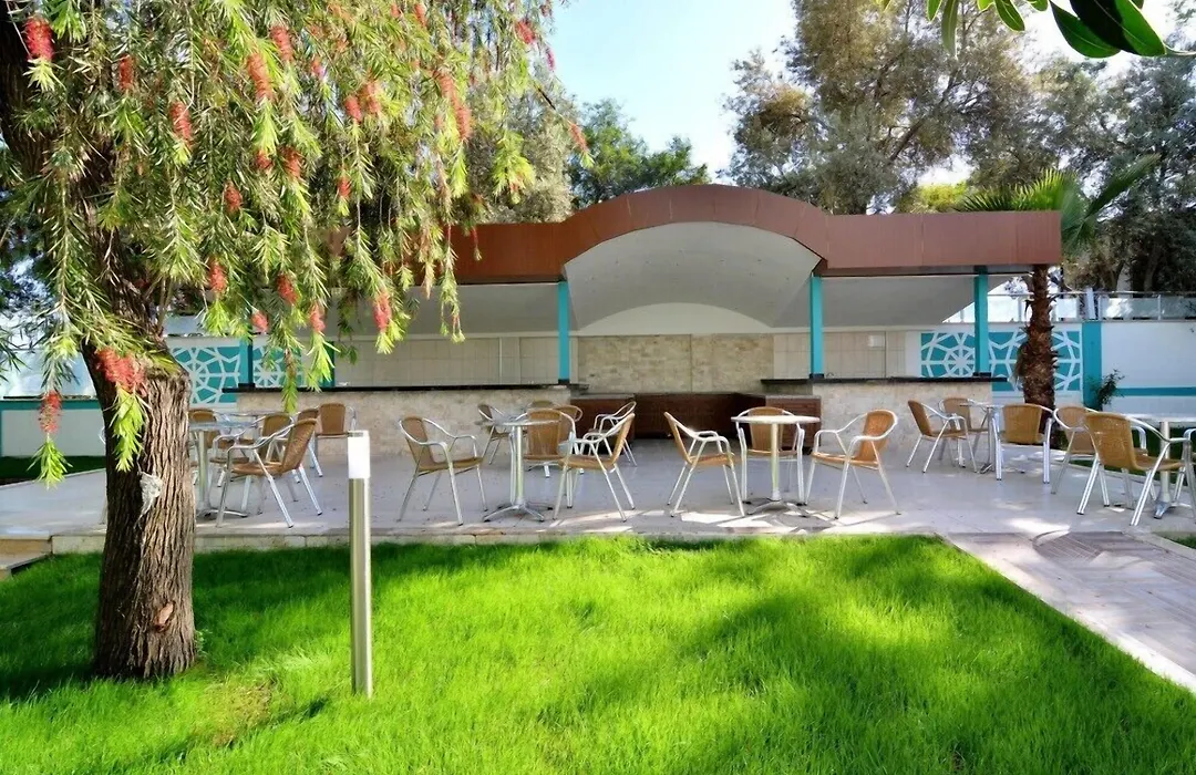 Ananas Hotel-1